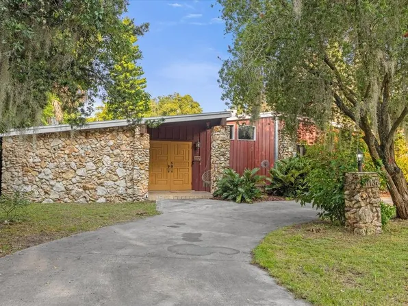 1113 Oak Dr, Leesburg, FL 34748