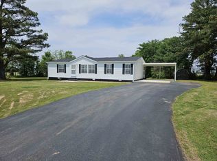 378 Dyersburg Hwy, Trenton, TN 38382