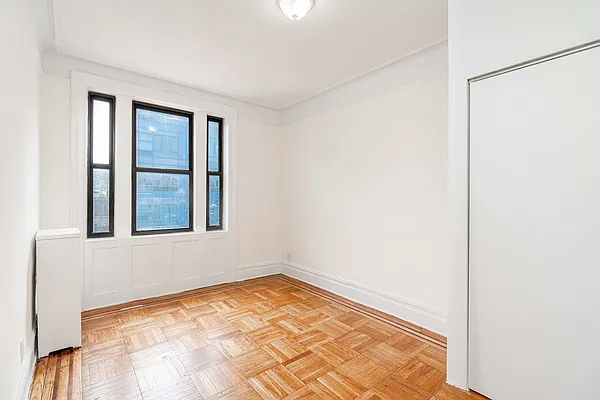 Rented by Modern Spaces | media 18