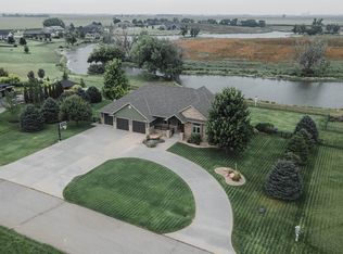 1804 Lifesong Cir, Hastings, NE 68901