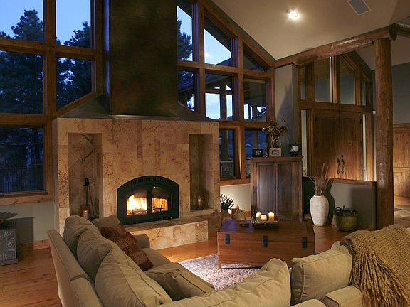 Classy, comfortable Great Room