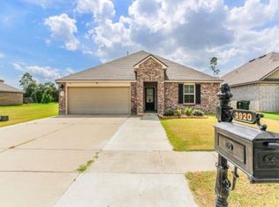 3920 W Savannah Lakes Dr, Lake Charles, LA 70607