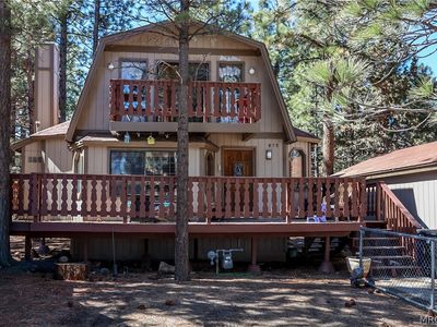 875 D Ln, Big Bear City, CA, 92314