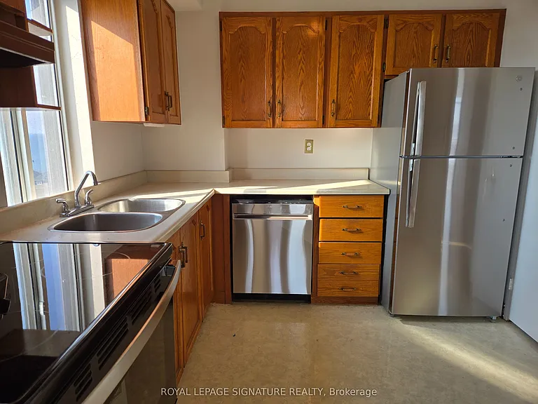 301 Frances Ave #907 — Photo 9