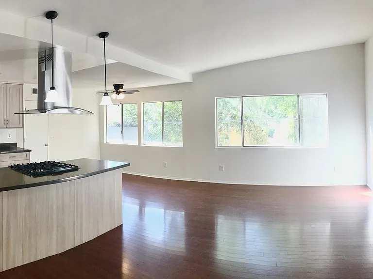 22819 Gershwin Dr — Photo 4