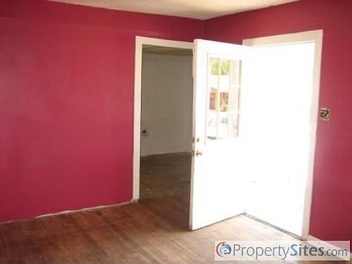 3rd image of 3316 Panola Ave