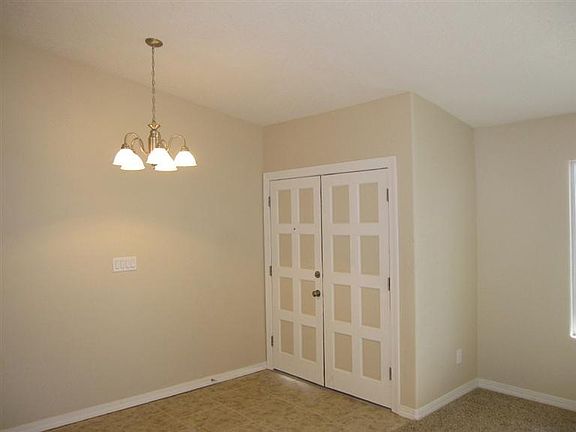 3rd image of 6805 Harper Dr NE
