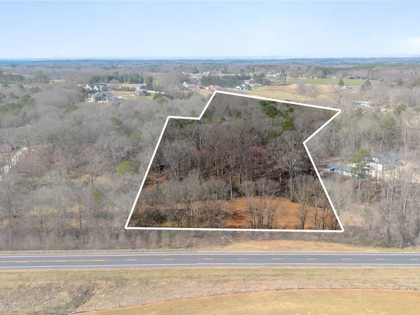 S Highway 11, Westminster, SC 29693