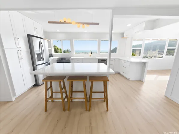 809 Ailuna St, Honolulu, HI 96821