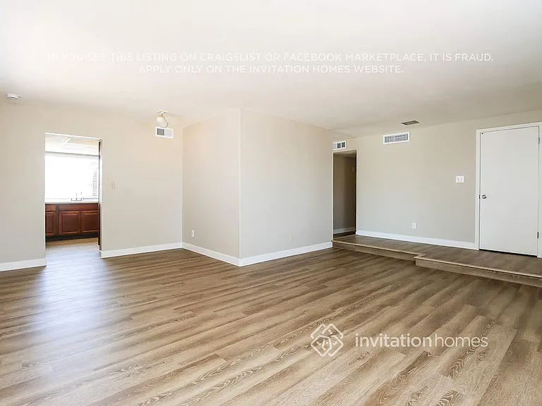 6627 S 44th St — Photo 3