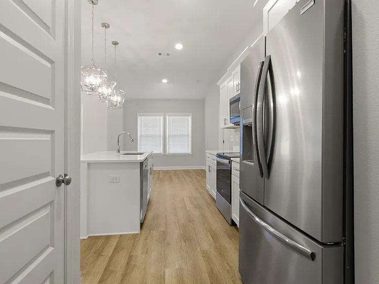 6434 Kylito Cir — Photo 13