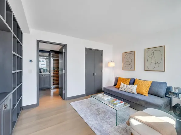 333 Rector Place image 17 of 25