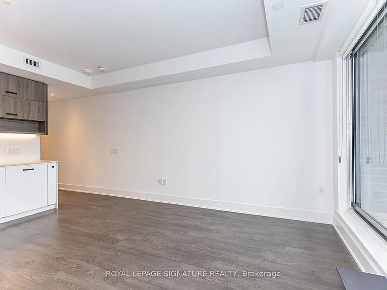 1888 Queen St E #204 — Photo 12
