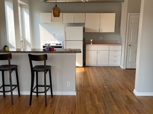 2566 N Lincoln Ave #204, Chicago, IL 60614