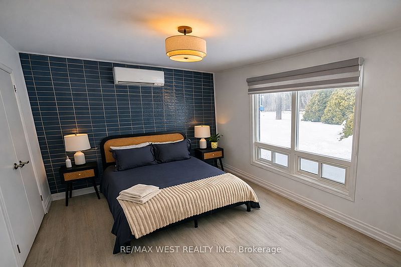 Wasaga Beach House for rent - 4 Bedrooms — photo 18