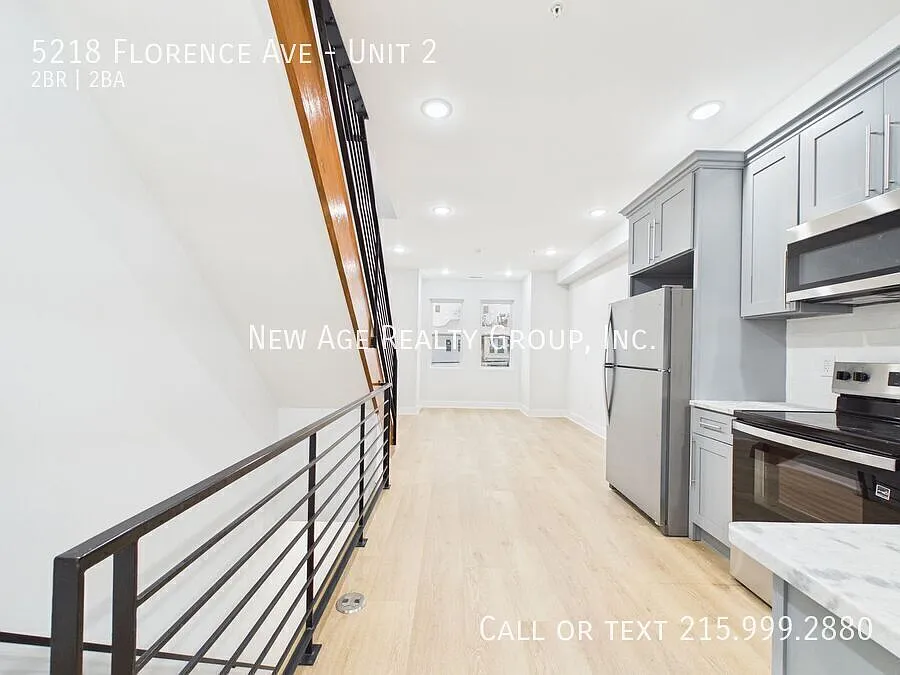 Building Photo - 5218 Florence Ave #2