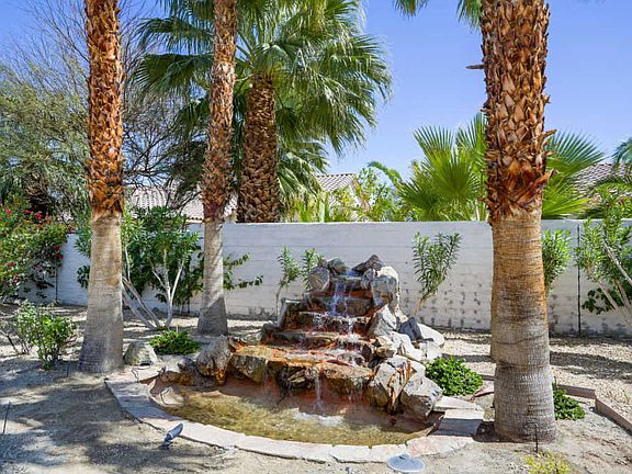 2nd image of 40380 Calle Cancun