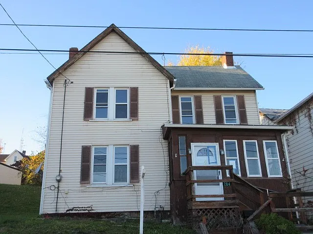204 W 8th Ave photo 1