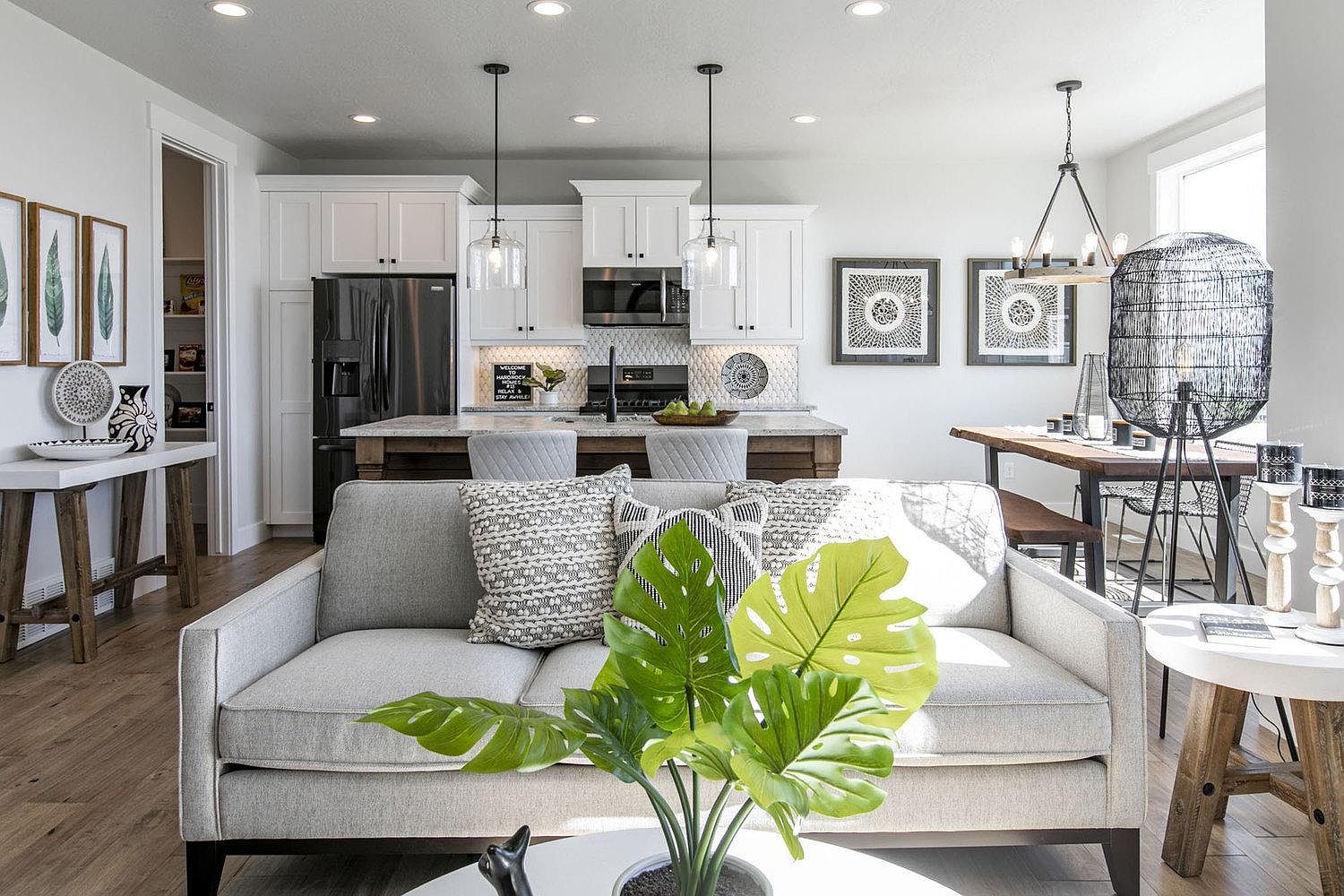 CAPTAINS HELM × VILLAGEDOOR CAPTAINS HELM × VILLAGEDOOR CAPTAINS