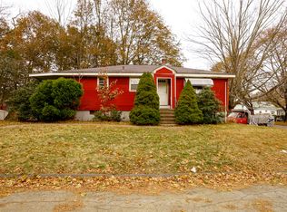 25 Henderson Ave, Worcester, MA 01603