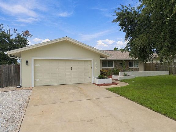 3rd image of 8830 140TH STREET N