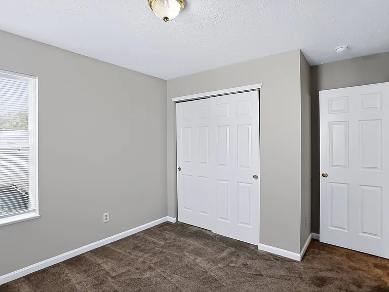 5439 Lake Boggs St — Photo 44