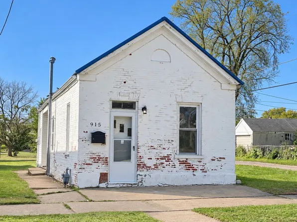 915 N 11th St, Quincy, IL 62301
