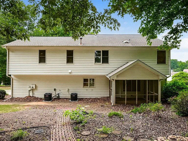 65 Rosewood Cir — Photo 17