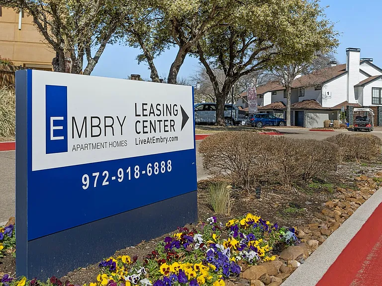 Embry Apartment Homes — Photo 25