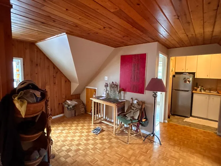 488 Gilmour St #3 — Photo 13