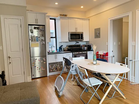 Rented by Rita S Citrin, LREB | media 35