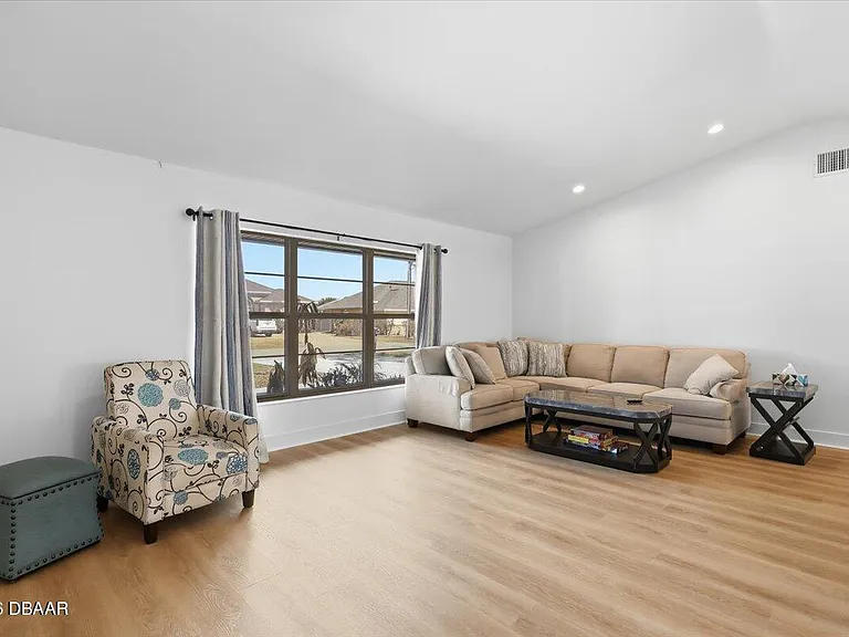10 Flametree Ct — Photo 14