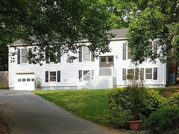 4 Woodflower Ct