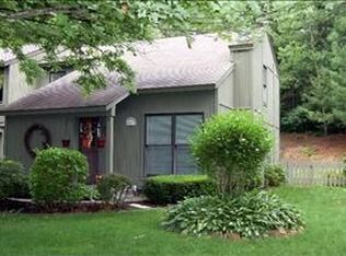 82 Thimbleberry Rd, Malta, NY 12020