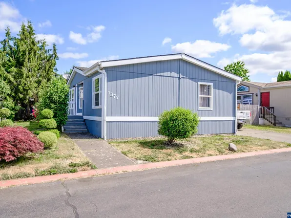 1377 Stonefield Pl N #60, Keizer, OR 97303