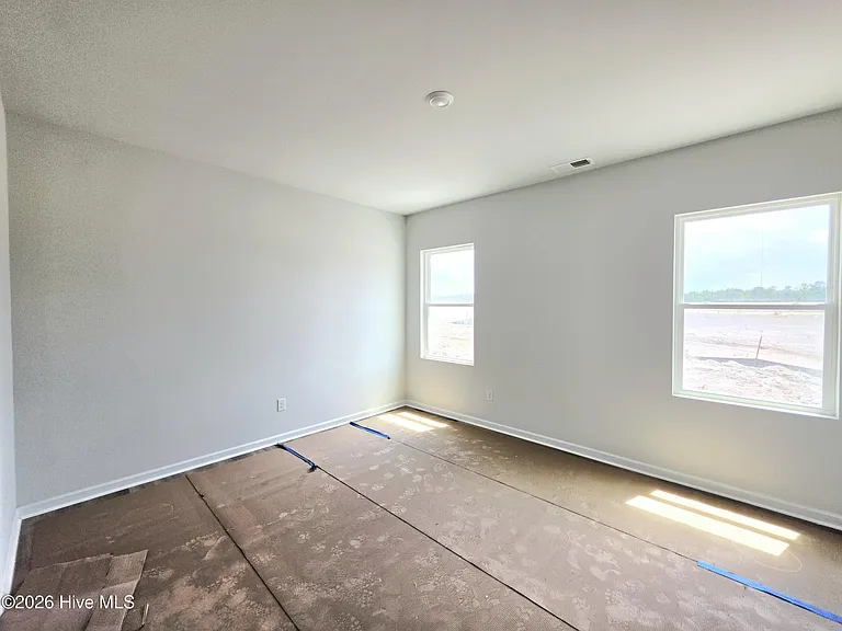 1062 Hanson Dr — Photo 6