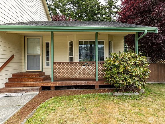 2nd image of 1600 SW Neinhuis Street
