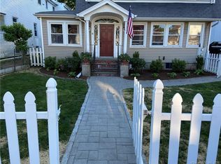 14 Elm Tree Pl #2, Stamford, CT 06906