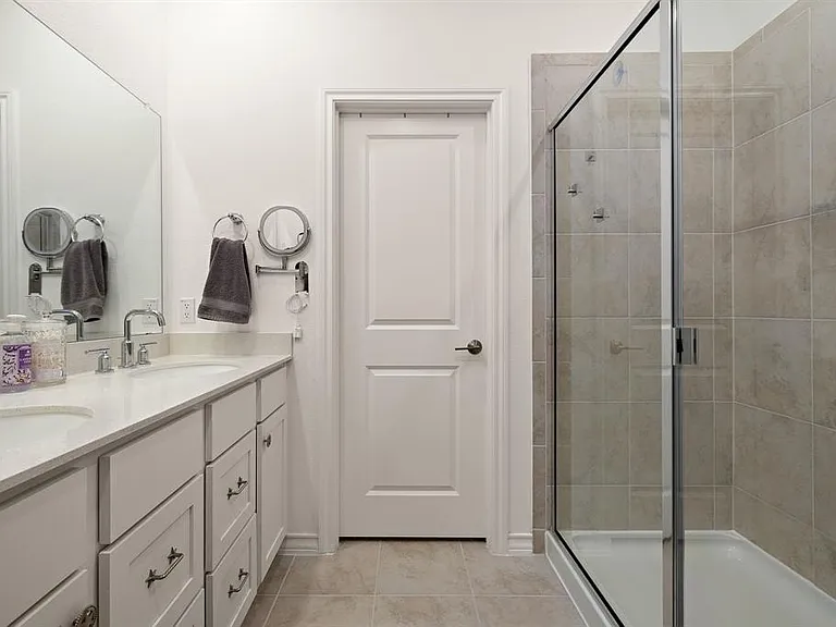 106 Gracie Way — Photo 13