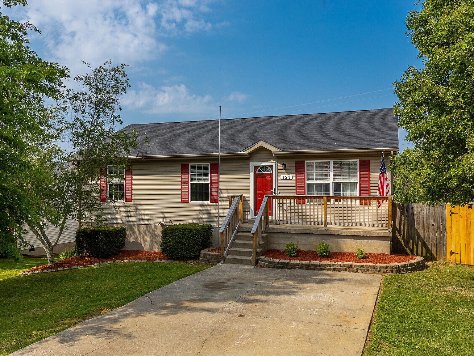 121 Hunter Ridge Dr, Lawrenceburg, KY 40342 Zillow