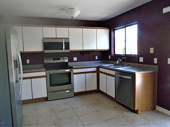 4th image of 2114 E Williams Dr