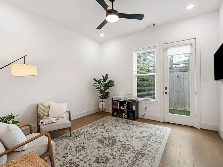 857 Fisher St #F — Photo 27
