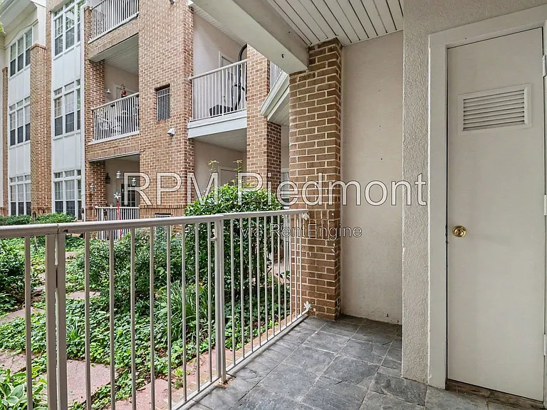 220 Renaissance Pkwy NE #2122 — Photo 24