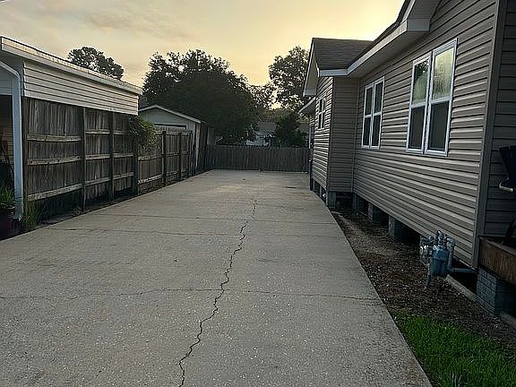2nd image of 314 N Airline Ave