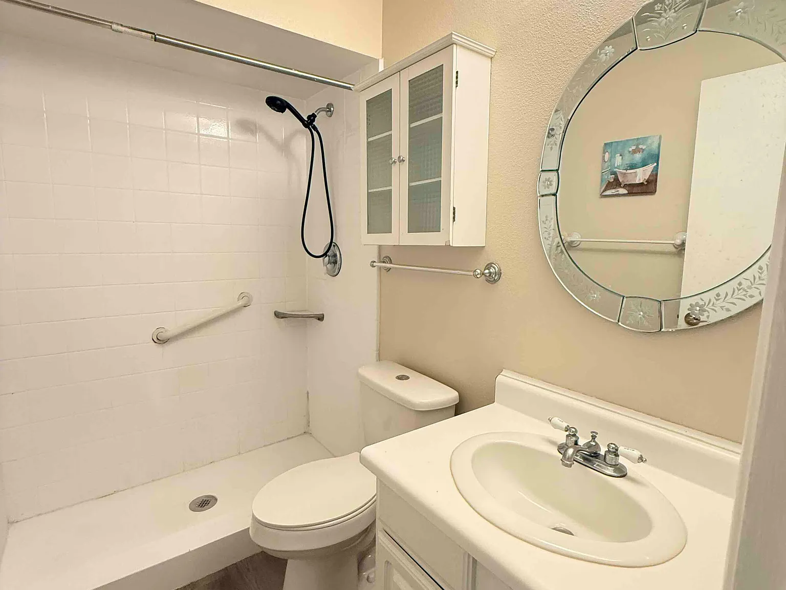 3 bed, 1300 sqft, $2,800 — Photo 3