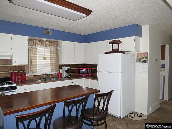 4th image of 922 E Jackson Ave