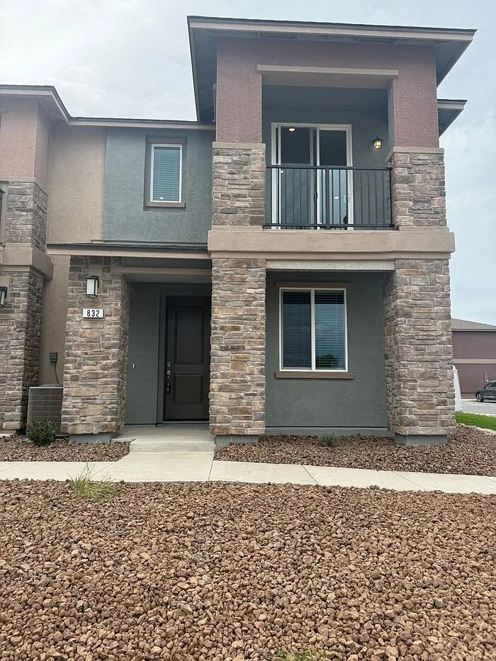 3 bed, 3.0 bath, 1421 sqft, $2,800 — Photo 1