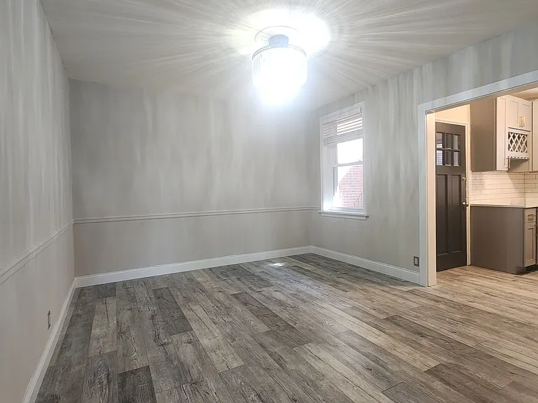 7512 Cromwell — Photo 3