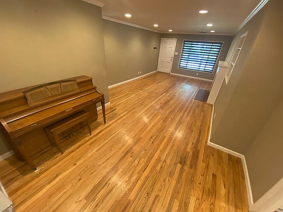 4th image of 1738 W Sheridan Way