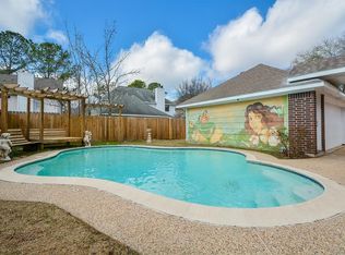 5743 Henniker Dr, Houston, TX 77041